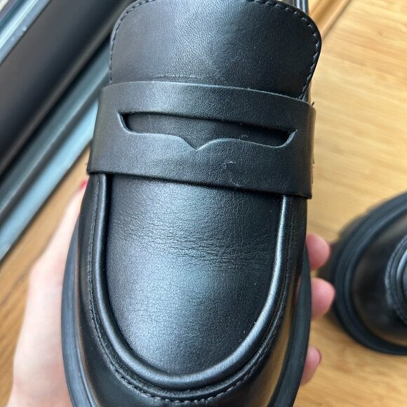NWOB Schutz Black Leather Viola Tractor Slip-On Platform Penny Loafer Chunky Lug - Picture 8 of 14